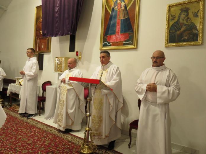 Nowi lektorzy w parafii św. Ojca Pio w Rakowiskach